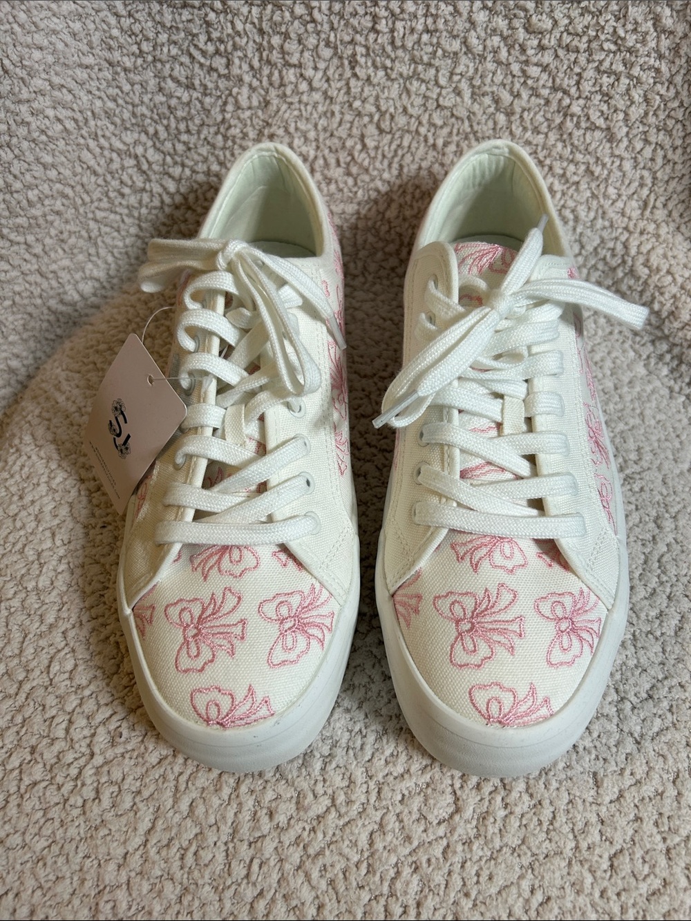 Sincerely Jules White Canvas Sneakers with Pink Stitching